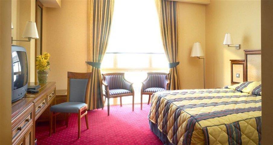 Grange Bracknell Hotel Cameră foto