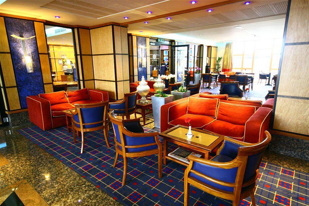 Grange Bracknell Hotel Exterior foto