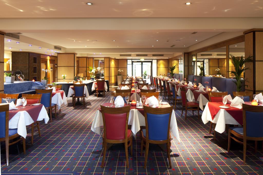 Grange Bracknell Hotel Exterior foto
